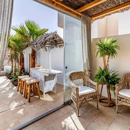 Ixchel House By Sunkeyrents *