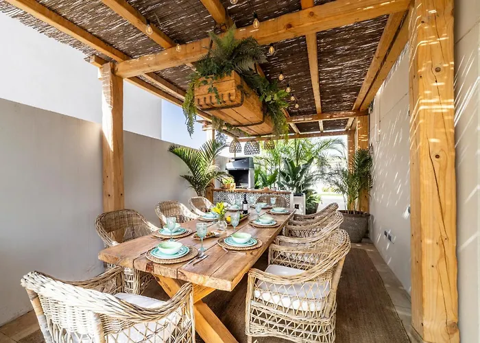 Ixchel House By Sunkeyrents *